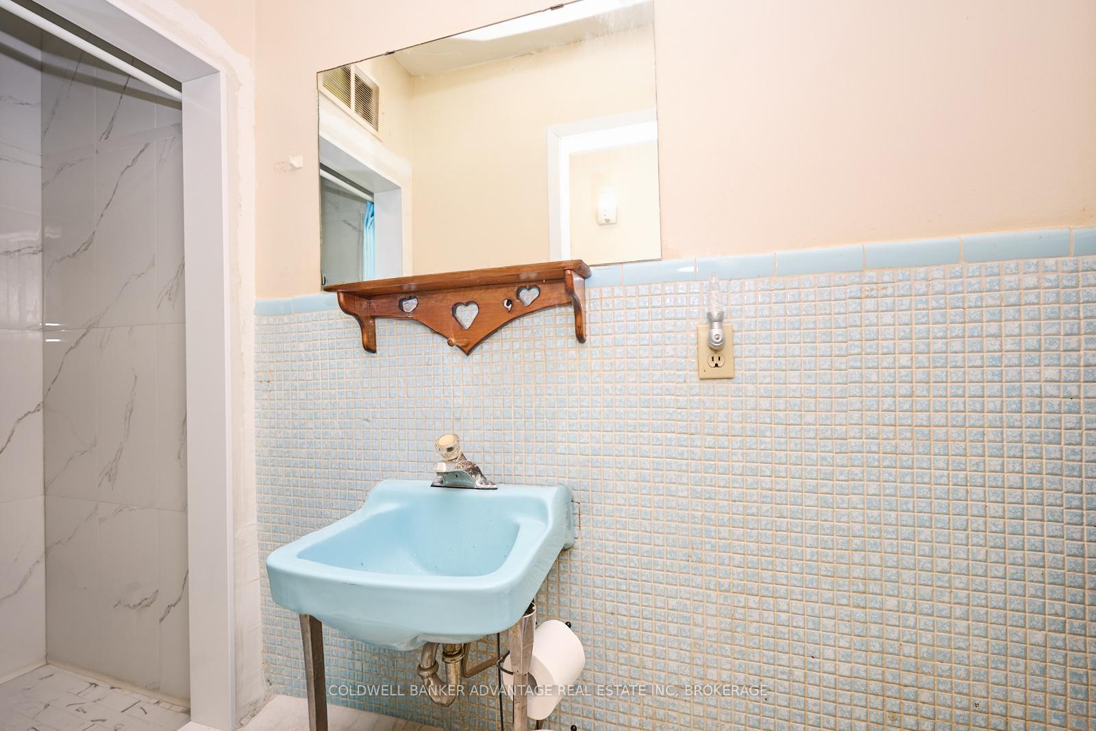 Photo 15 of 38-40 First Street, Welland, Lincoln/Crowland — HOMEH