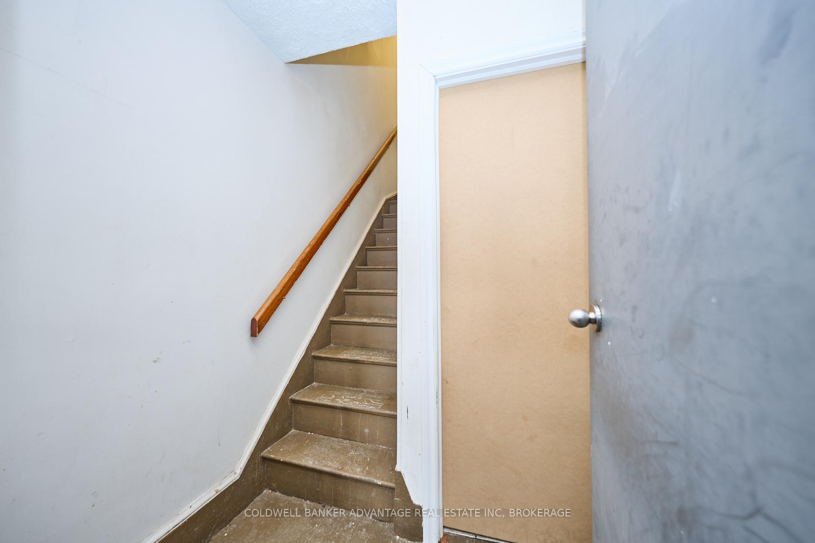 Photo 23 of 38-40 First Street, Welland, Lincoln/Crowland — HOMEH
