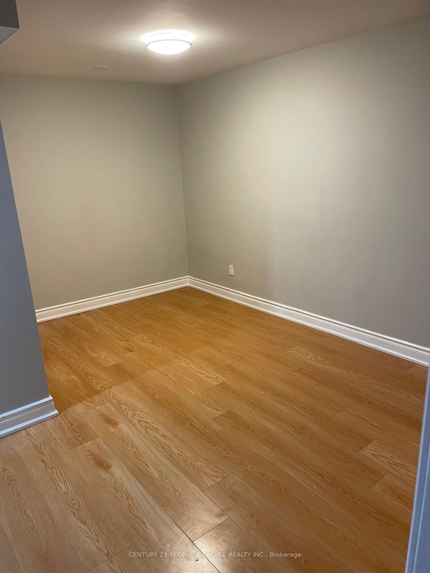 Photo 10 of Unit Bsmt, 9 Tweedie Crescent, Whitby, Williamsburg — HOMEH