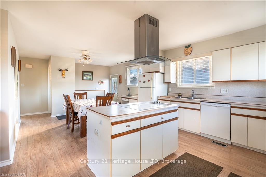 Photo 13 of 60 Robert Street, Welland, Lincoln/Crowland — HOMEH