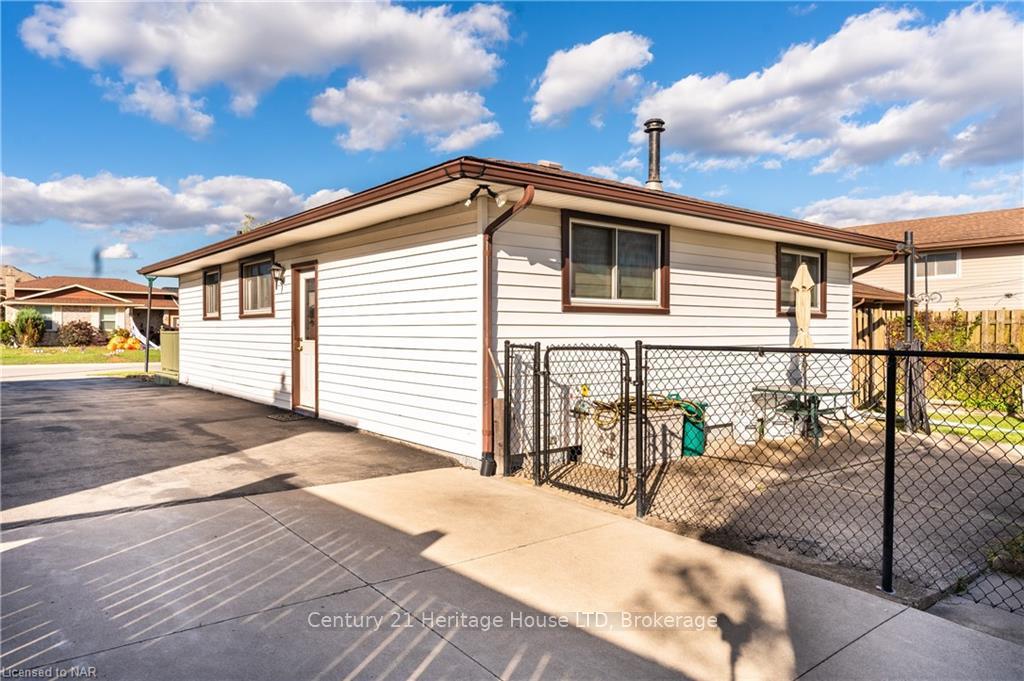 Photo 32 of 60 Robert Street, Welland, Lincoln/Crowland — HOMEH