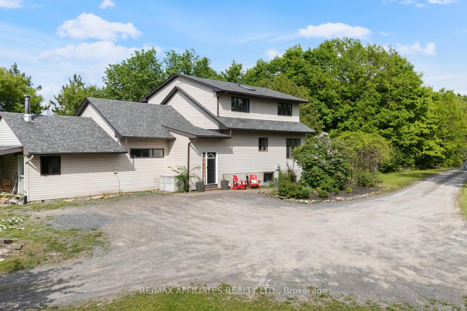 Photo 1 of 2128 10th Line, Beckwith, Beckwith Twp — HOMEH