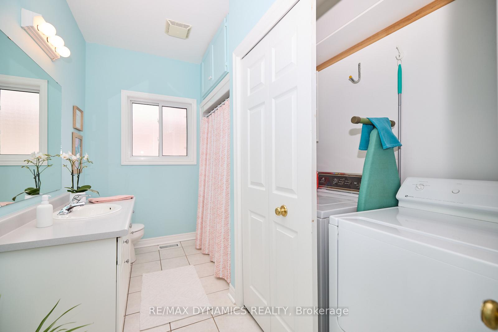 Photo 12 of 48 Gretel Place, Welland, N. Welland — HOMEH