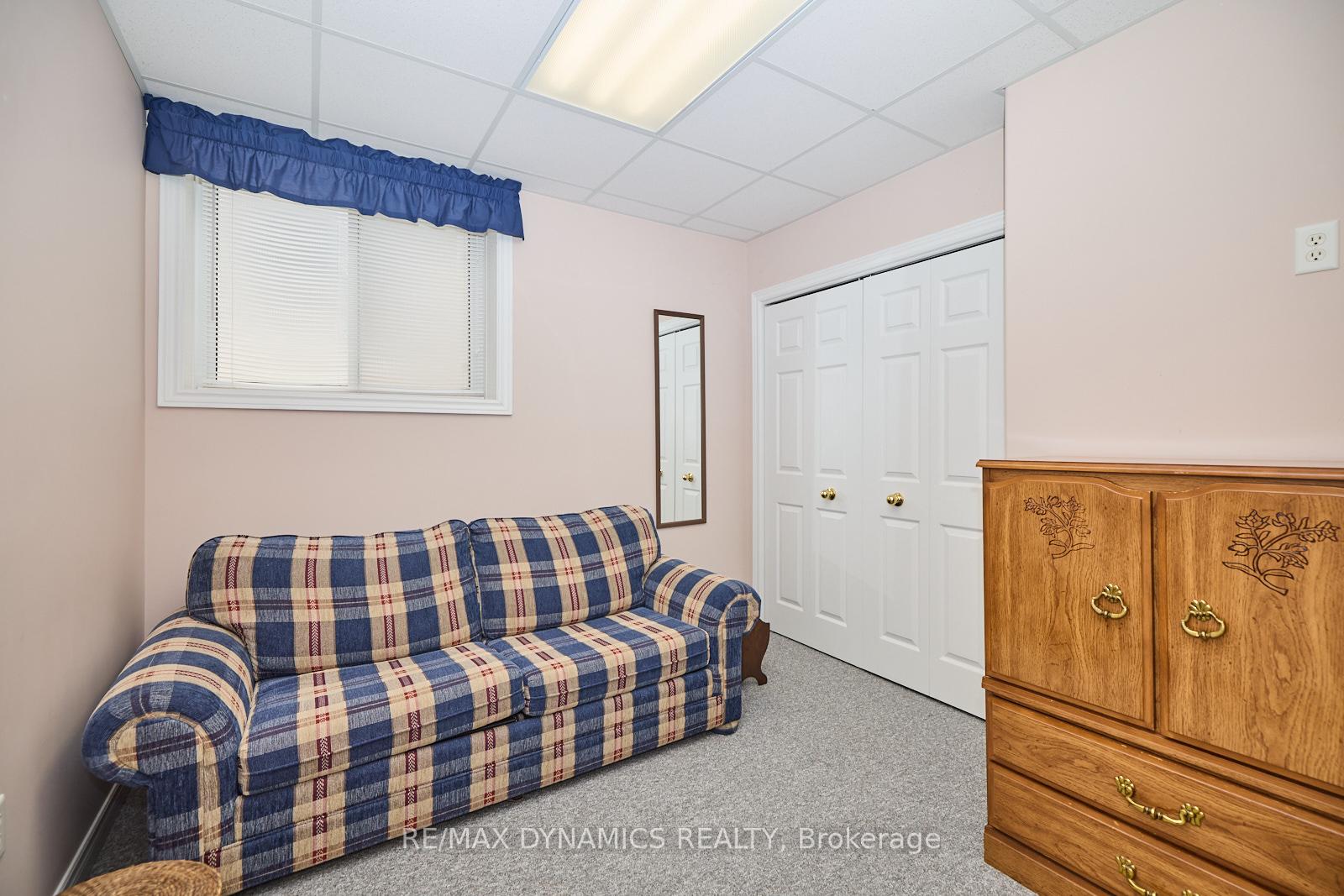 Photo 17 of 48 Gretel Place, Welland, N. Welland — HOMEH
