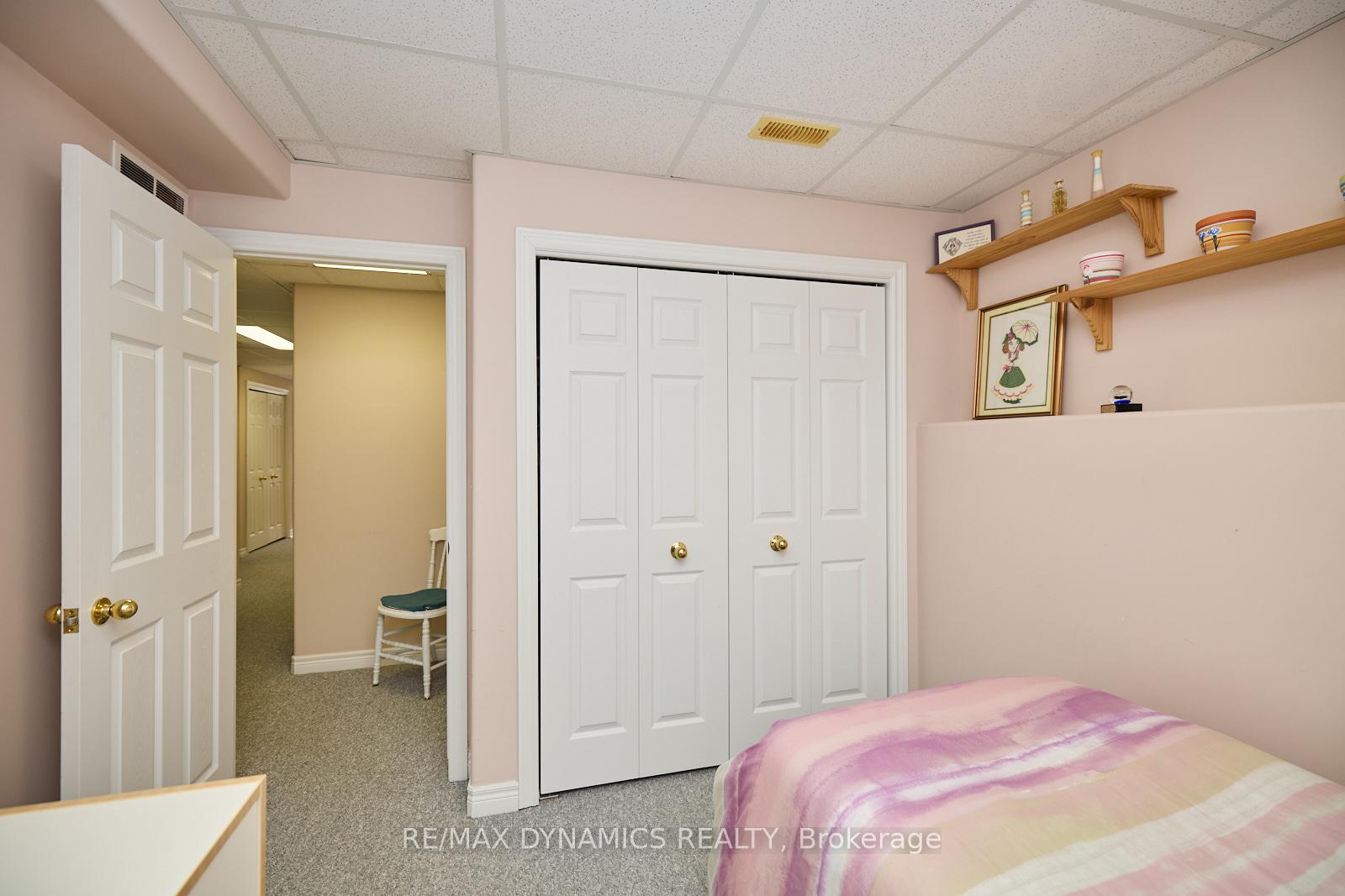 Photo 19 of 48 Gretel Place, Welland, N. Welland — HOMEH