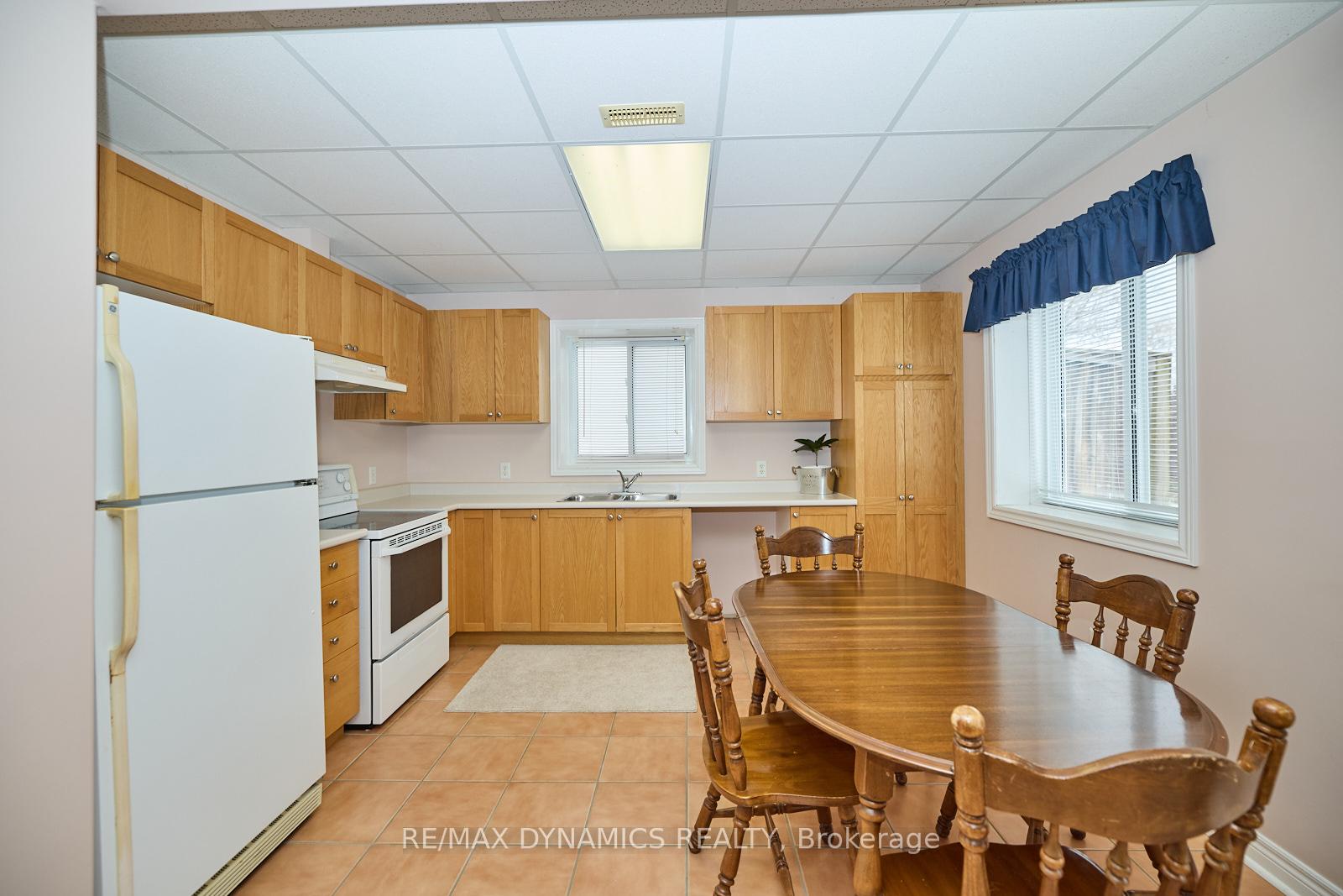 Photo 24 of 48 Gretel Place, Welland, N. Welland — HOMEH