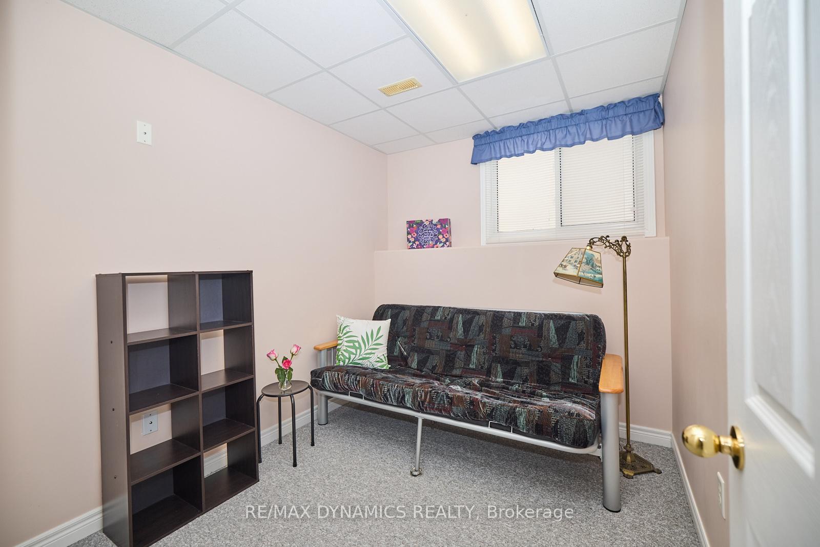 Photo 25 of 48 Gretel Place, Welland, N. Welland — HOMEH