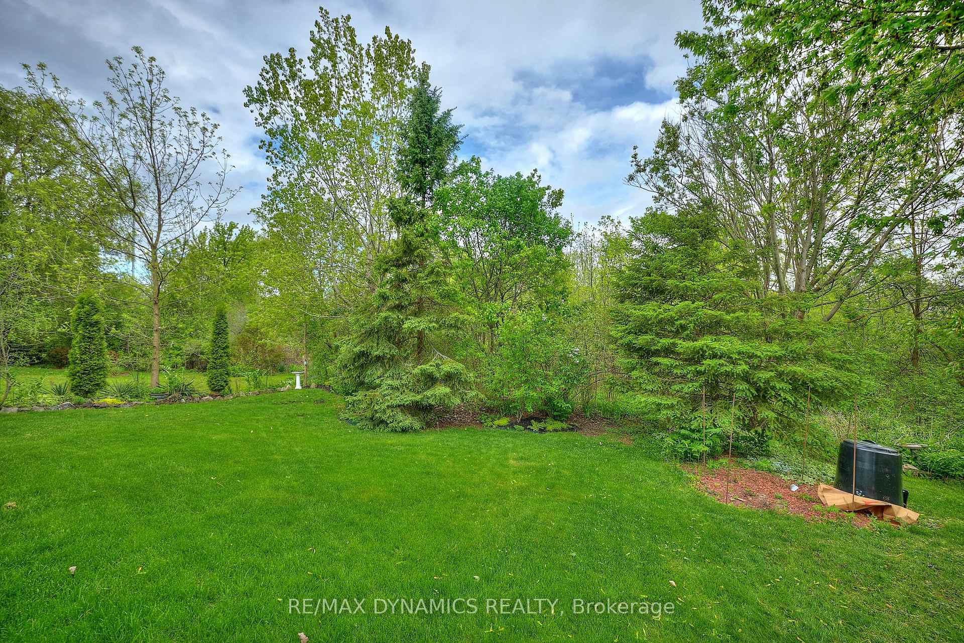 Photo 28 of 48 Gretel Place, Welland, N. Welland — HOMEH