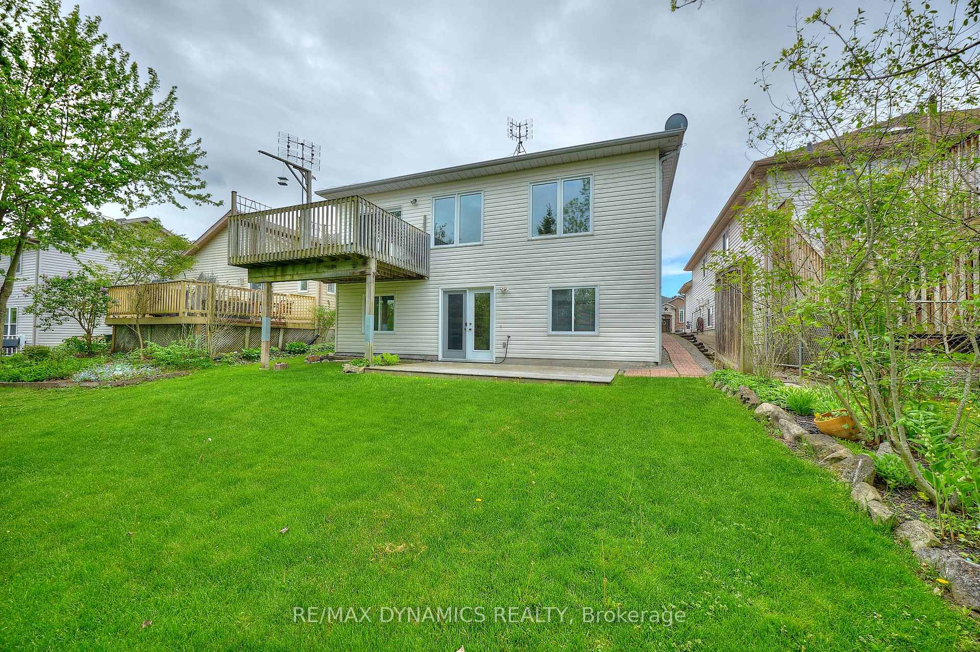 Photo 31 of 48 Gretel Place, Welland, N. Welland — HOMEH