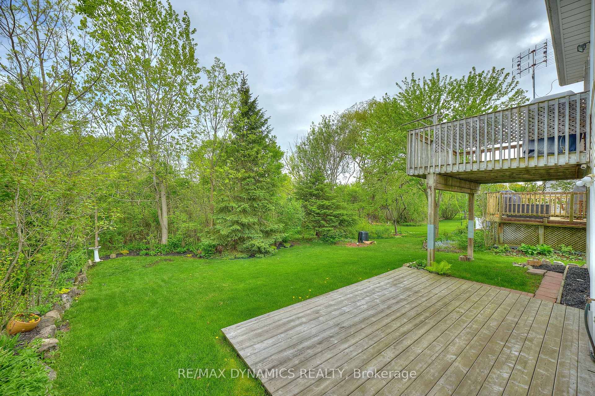 Photo 32 of 48 Gretel Place, Welland, N. Welland — HOMEH