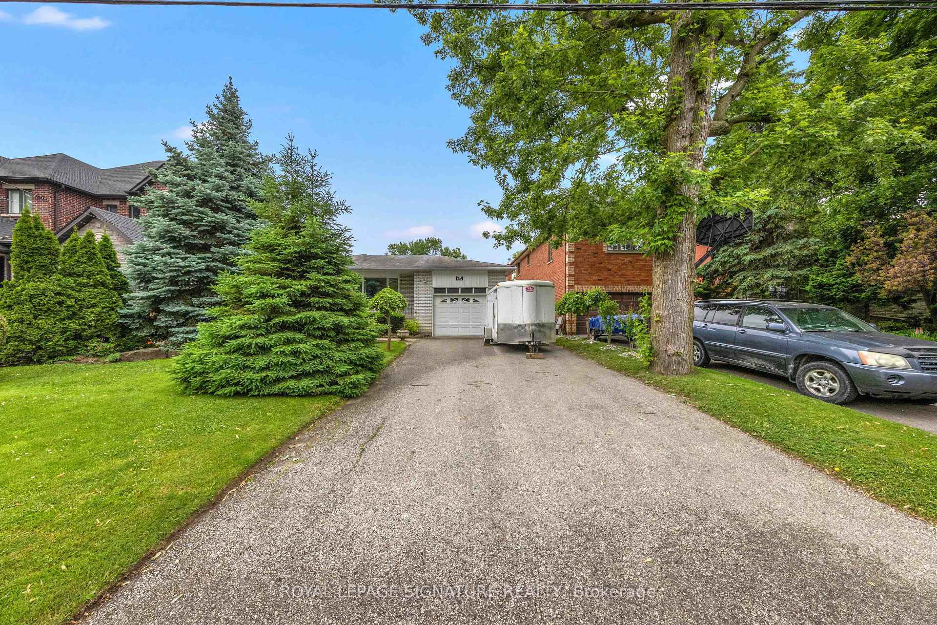 Photo 2 of 29 Woodview Road, Vaughan, East Woodbridge — HOMEH