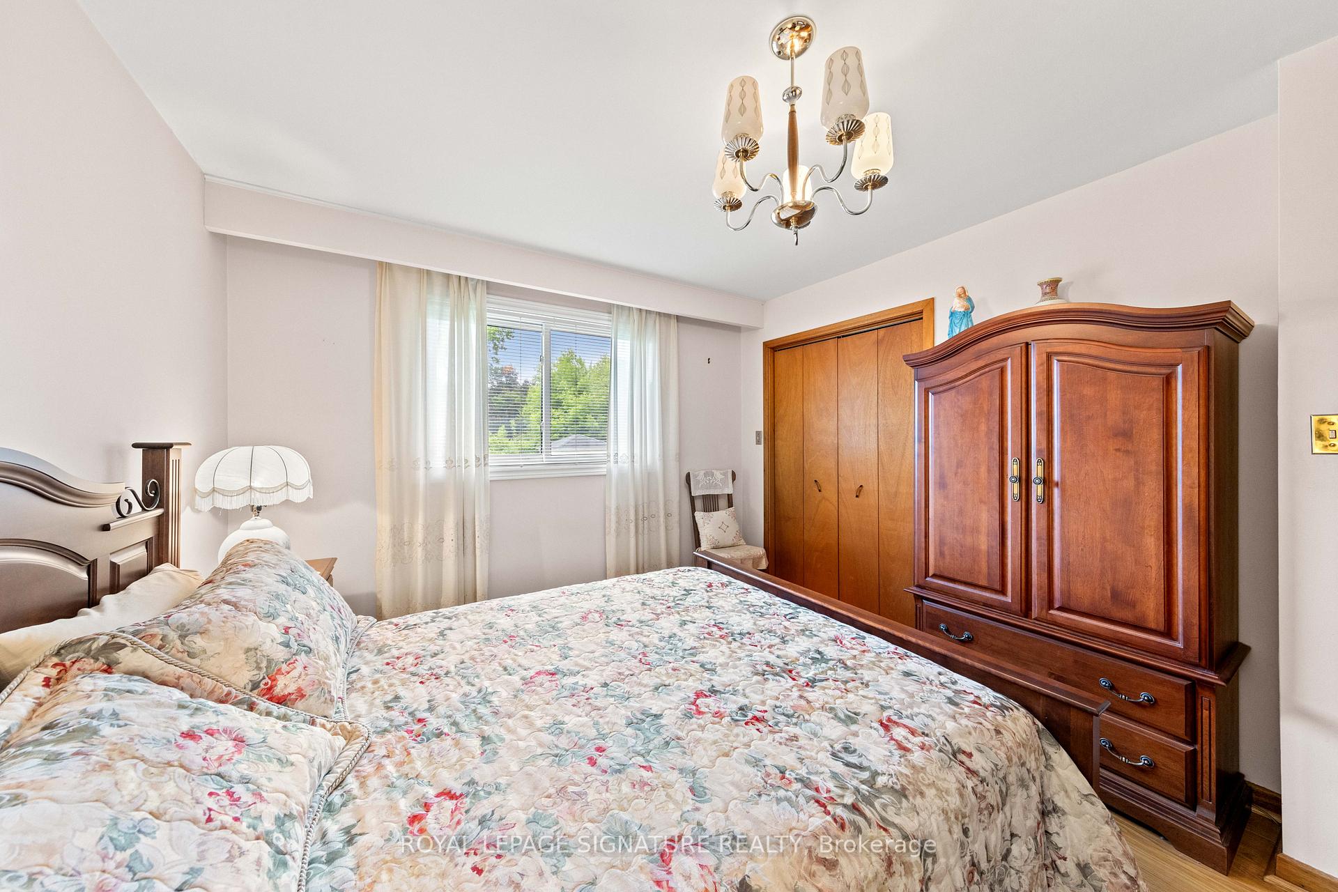 Photo 22 of 29 Woodview Road, Vaughan, East Woodbridge — HOMEH