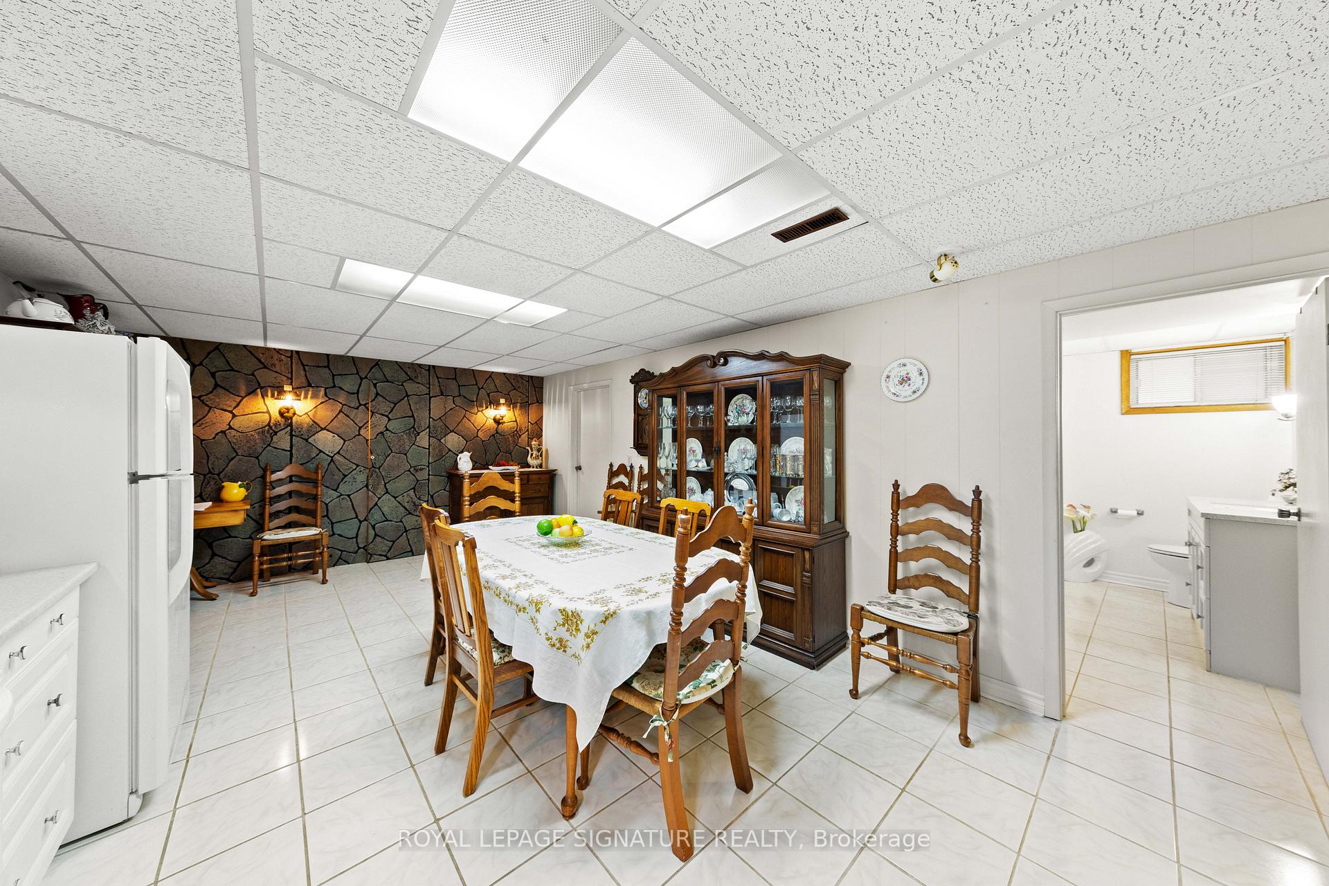 Photo 30 of 29 Woodview Road, Vaughan, East Woodbridge — HOMEH