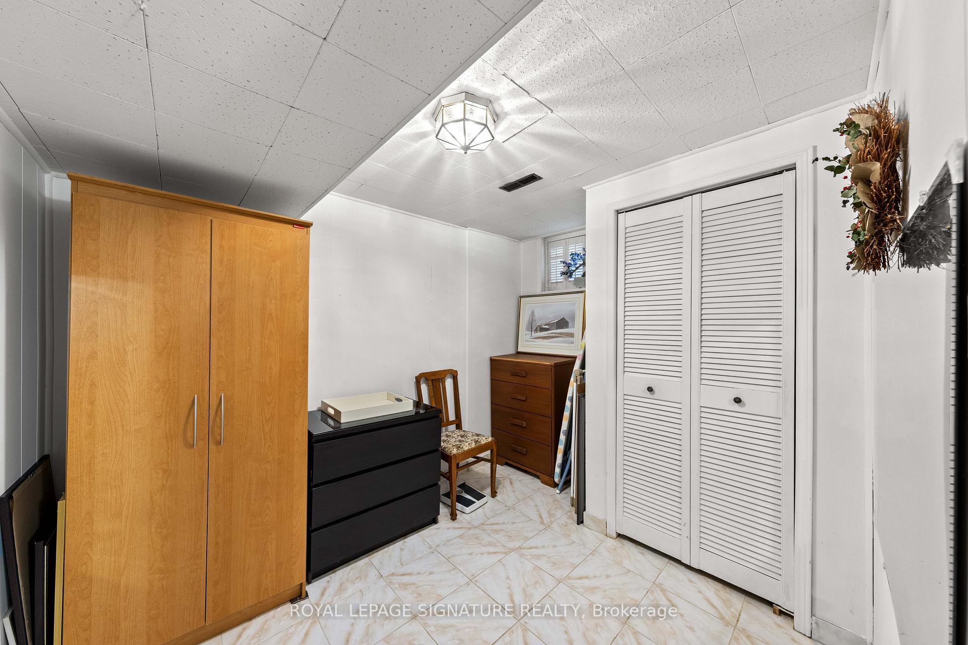 Photo 33 of 29 Woodview Road, Vaughan, East Woodbridge — HOMEH