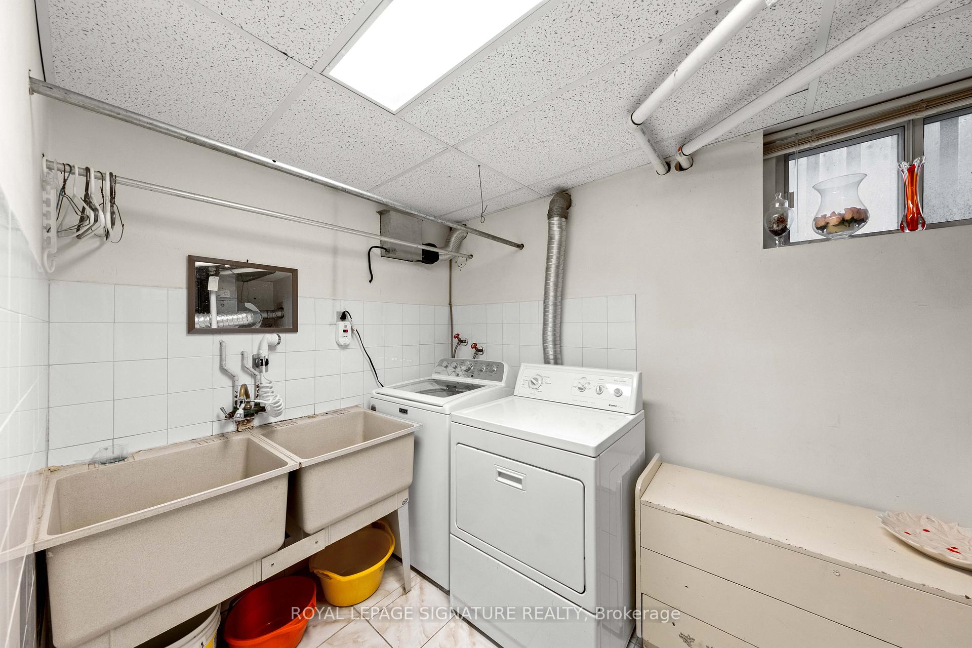 Photo 34 of 29 Woodview Road, Vaughan, East Woodbridge — HOMEH