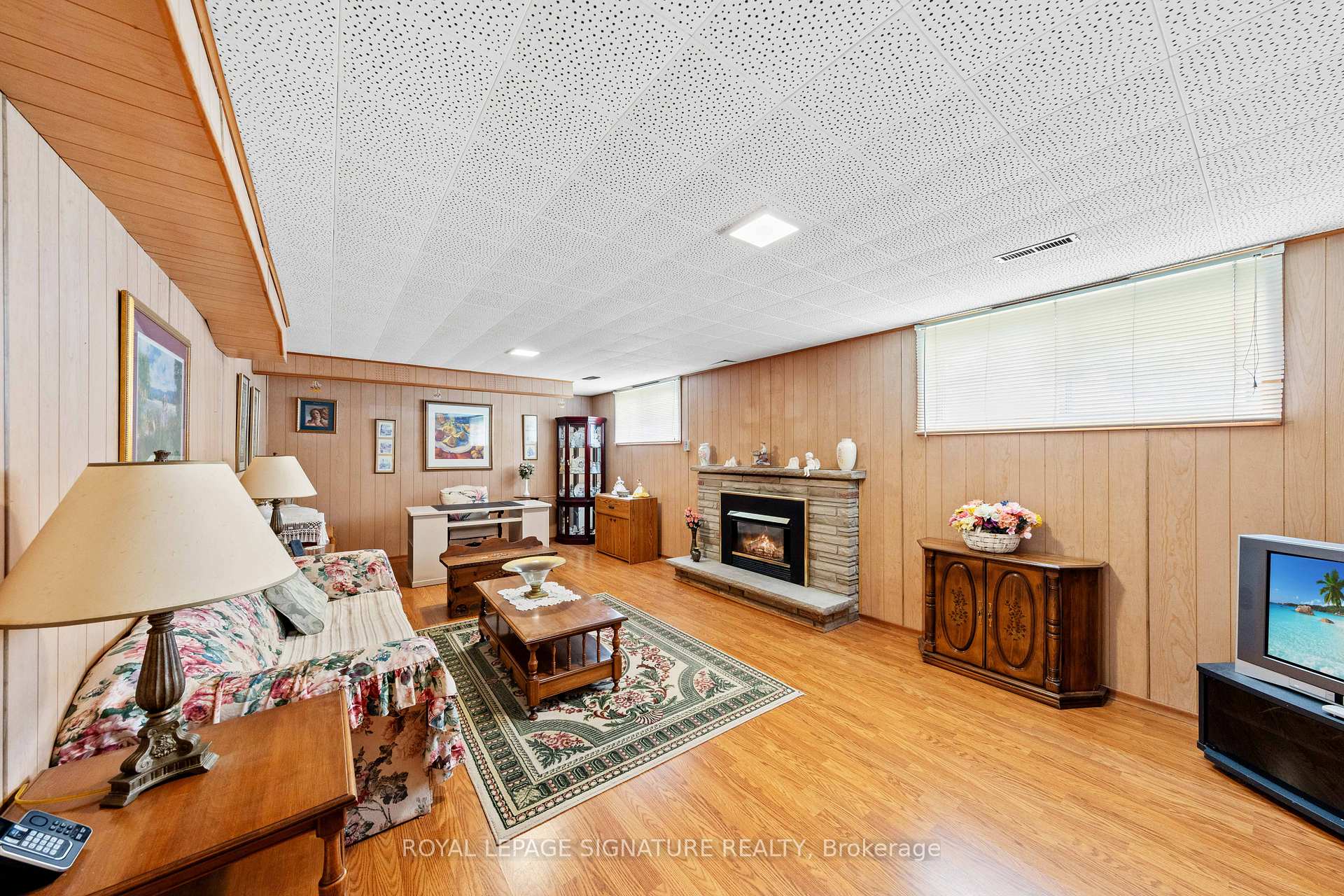 Photo 35 of 29 Woodview Road, Vaughan, East Woodbridge — HOMEH