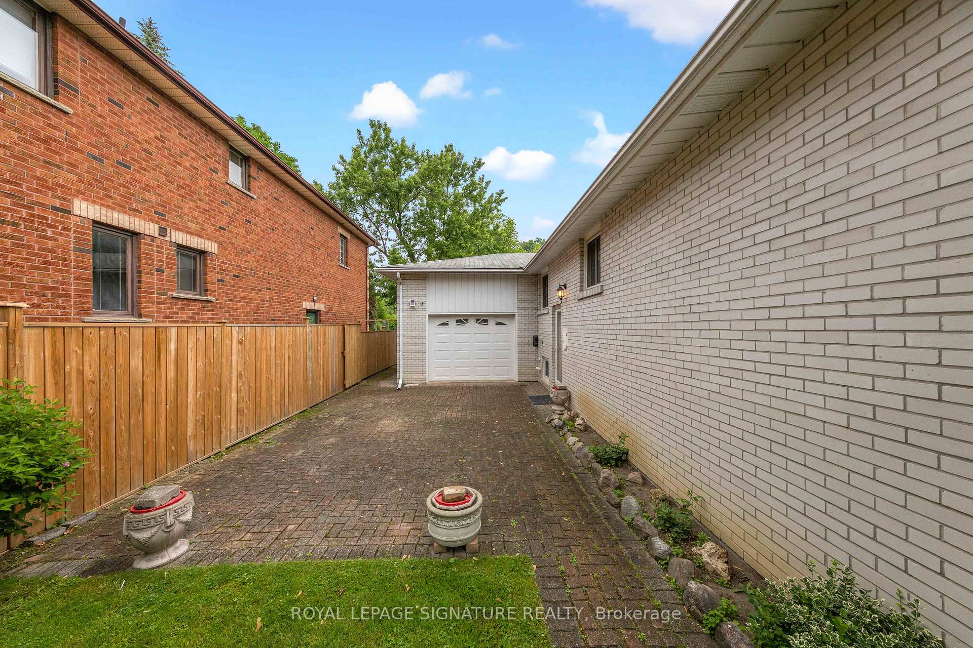 Photo 38 of 29 Woodview Road, Vaughan, East Woodbridge — HOMEH