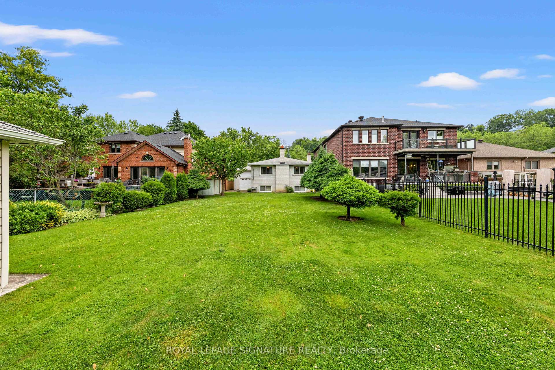 Photo 40 of 29 Woodview Road, Vaughan, East Woodbridge — HOMEH