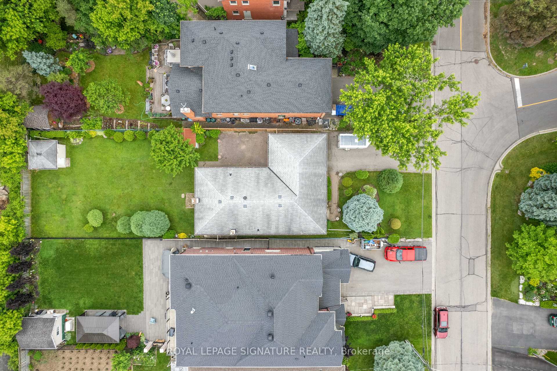 Photo 42 of 29 Woodview Road, Vaughan, East Woodbridge — HOMEH