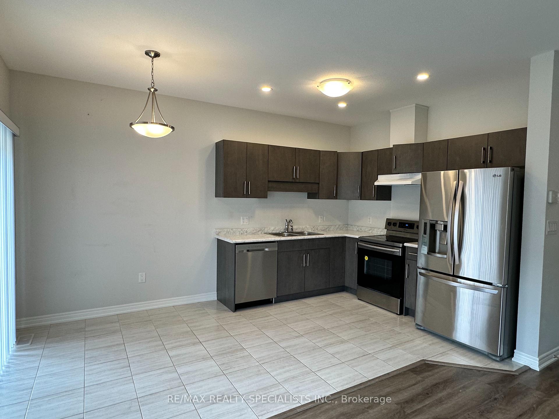 Photo 4 of 116 Sycamore Street, Welland, West Welland — HOMEH