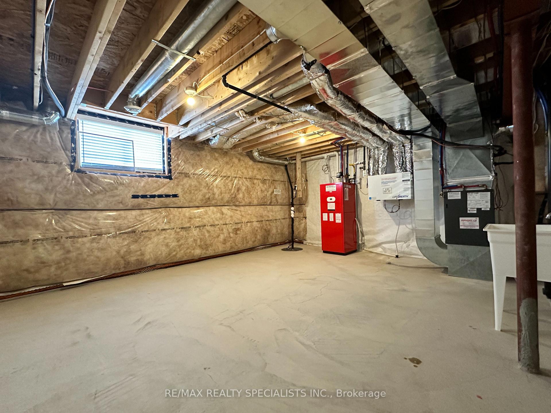 Photo 19 of 116 Sycamore Street, Welland, West Welland — HOMEH
