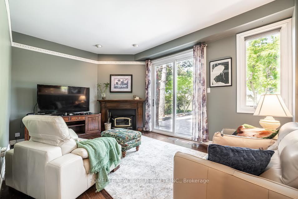 Photo 8 of 36 Whitfield Court, Aurora, Aurora Highlands — HOMEH