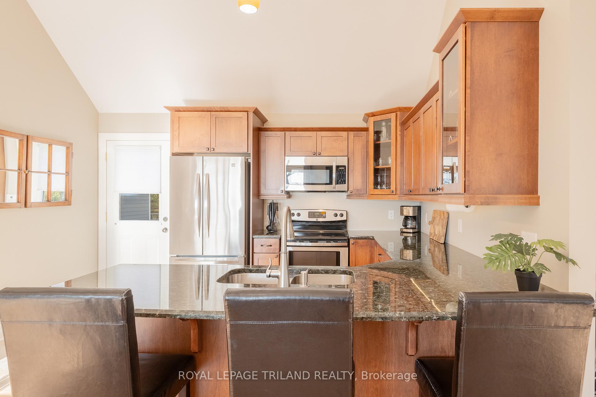 Photo 21 of 71888 Sunview Avenue, Bluewater, Hay — HOMEH