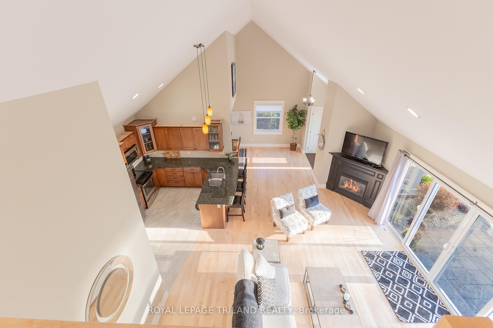 Photo 33 of 71888 Sunview Avenue, Bluewater, Hay — HOMEH
