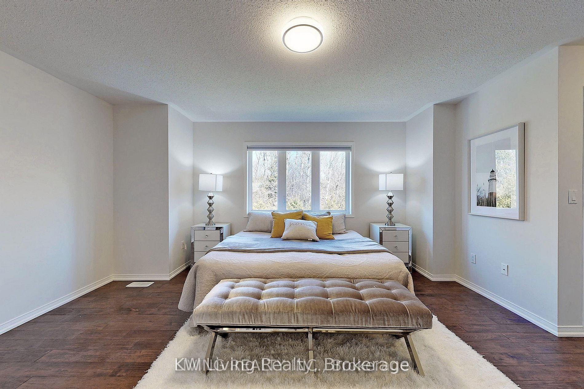 Photo 20 of 56 Robert Attersley Drive E, Whitby, Taunton North — HOMEH