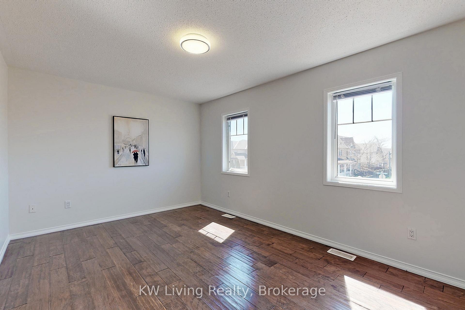 Photo 23 of 56 Robert Attersley Drive E, Whitby, Taunton North — HOMEH