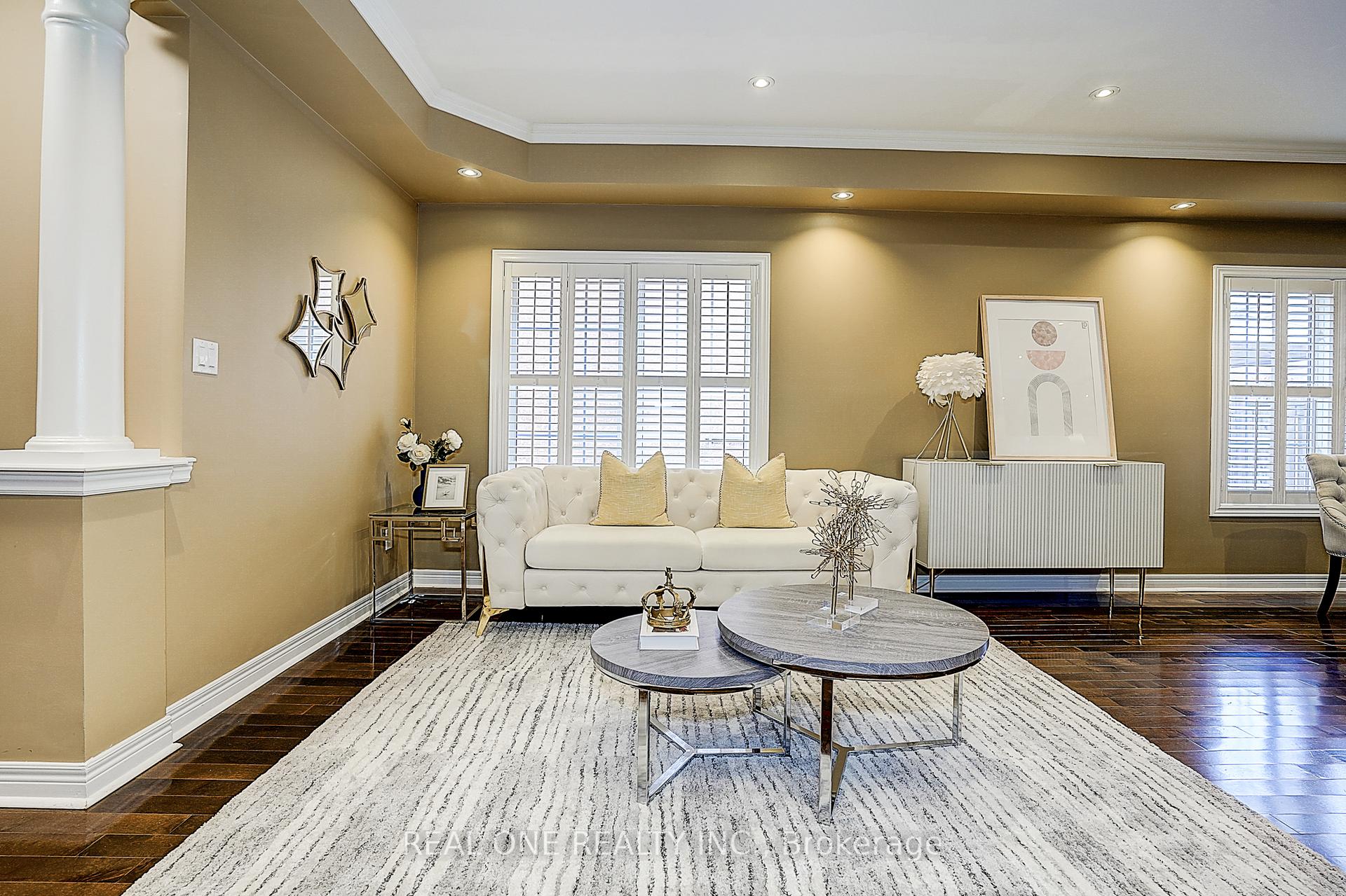 Photo 8 of 42 Donzi Lane, Vaughan, Patterson — HOMEH