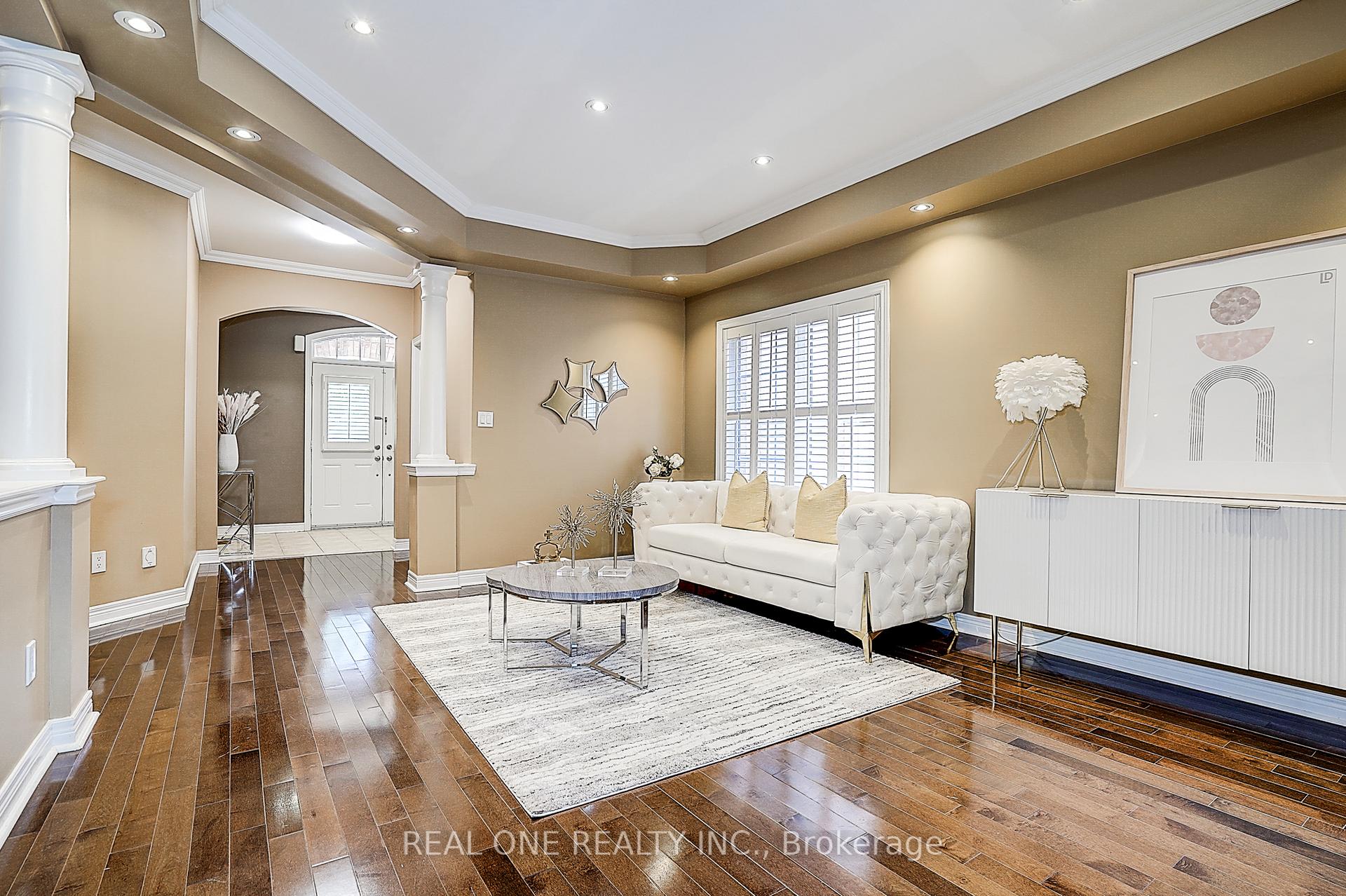 Photo 10 of 42 Donzi Lane, Vaughan, Patterson — HOMEH