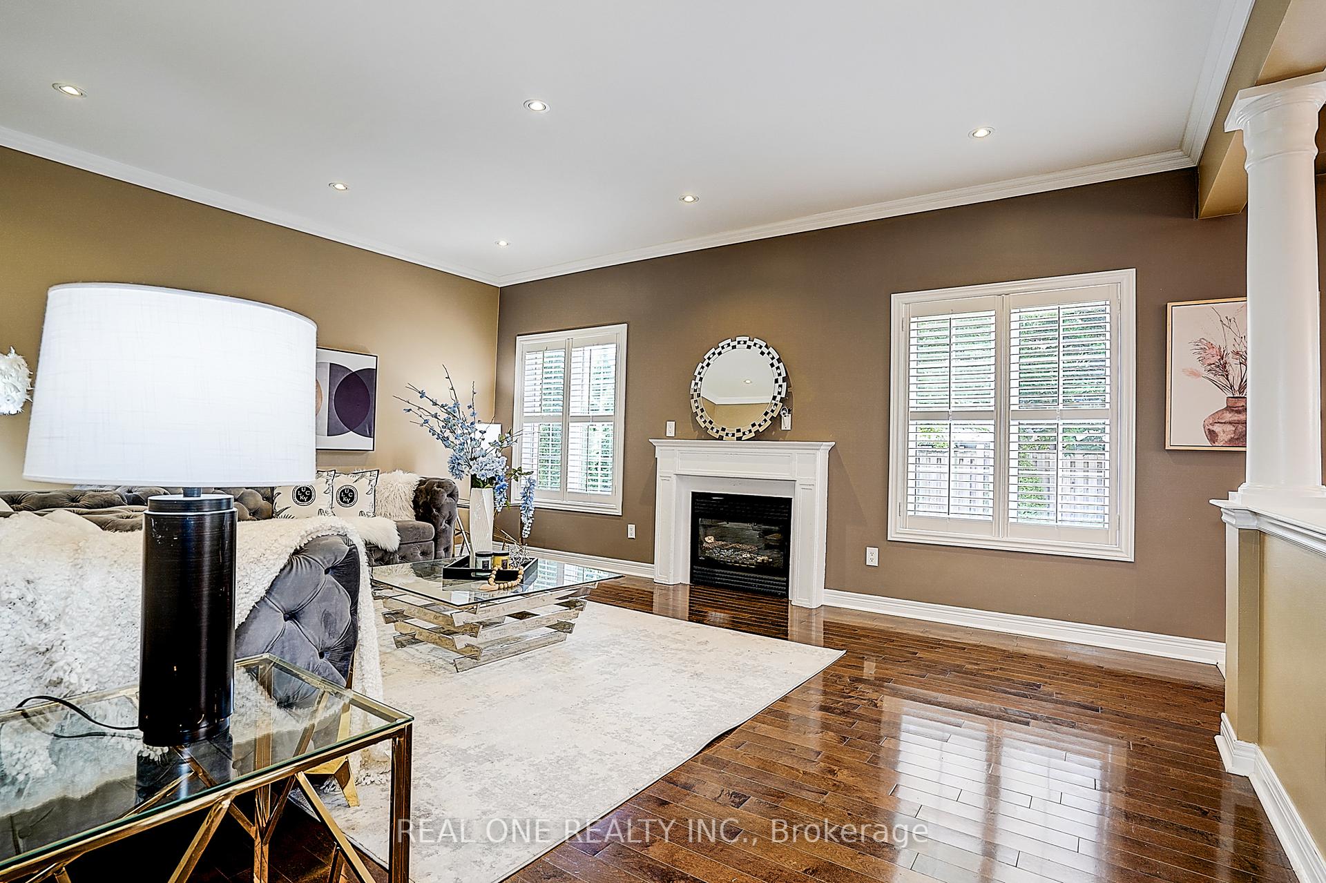 Photo 11 of 42 Donzi Lane, Vaughan, Patterson — HOMEH