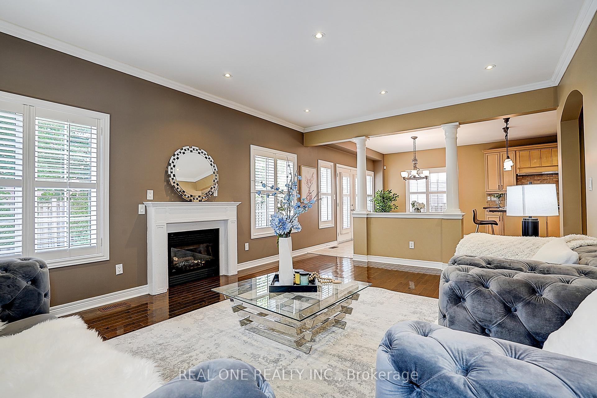 Photo 14 of 42 Donzi Lane, Vaughan, Patterson — HOMEH
