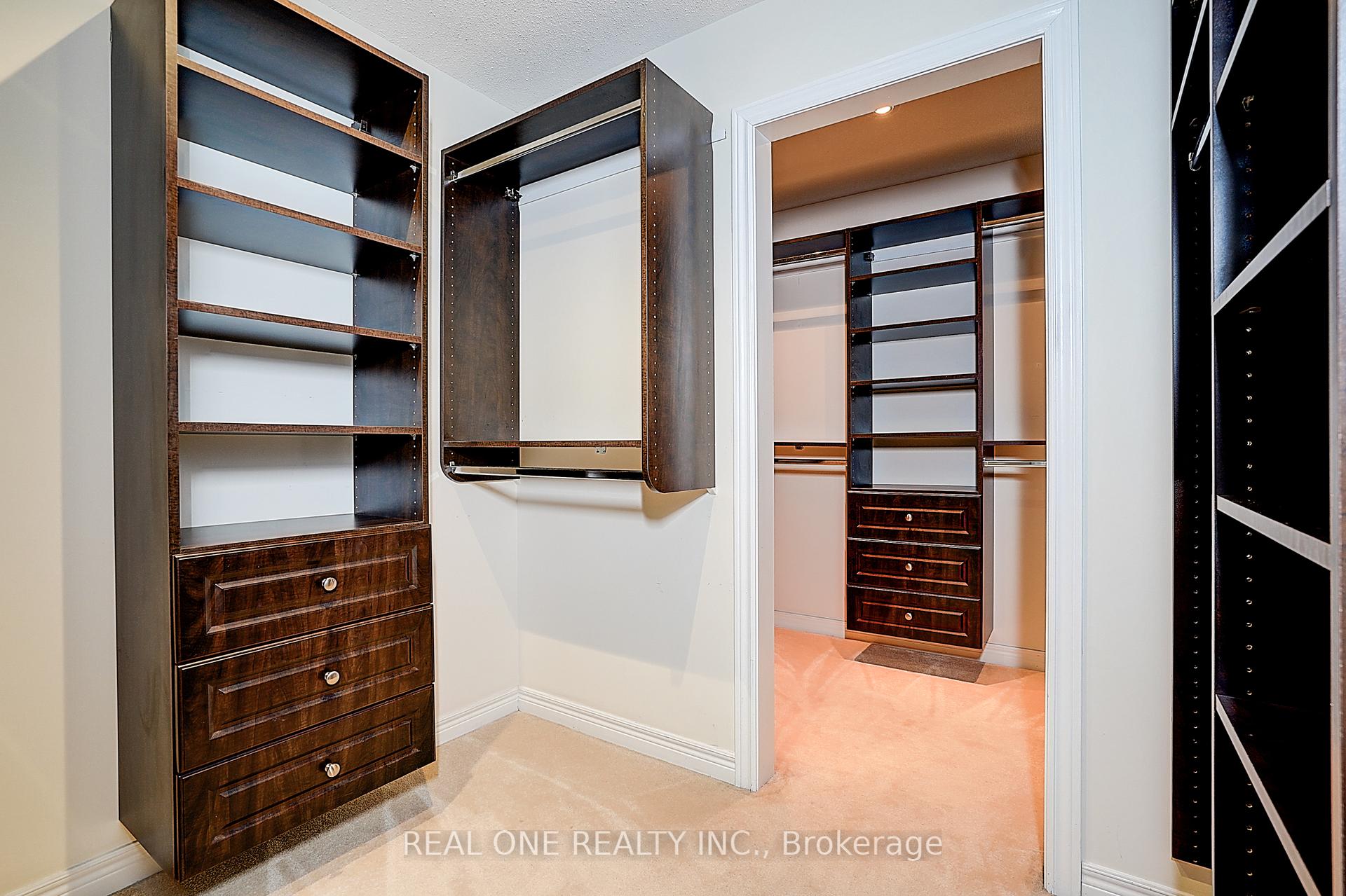 Photo 34 of 42 Donzi Lane, Vaughan, Patterson — HOMEH