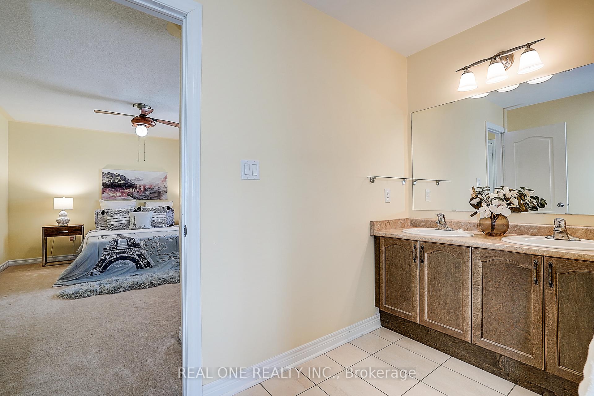 Photo 38 of 42 Donzi Lane, Vaughan, Patterson — HOMEH