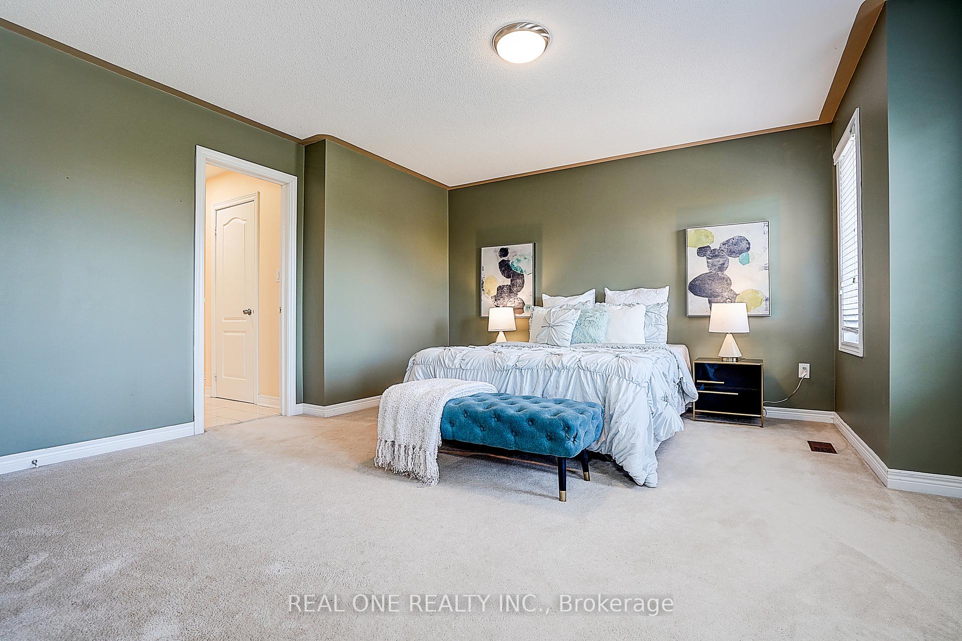Photo 40 of 42 Donzi Lane, Vaughan, Patterson — HOMEH
