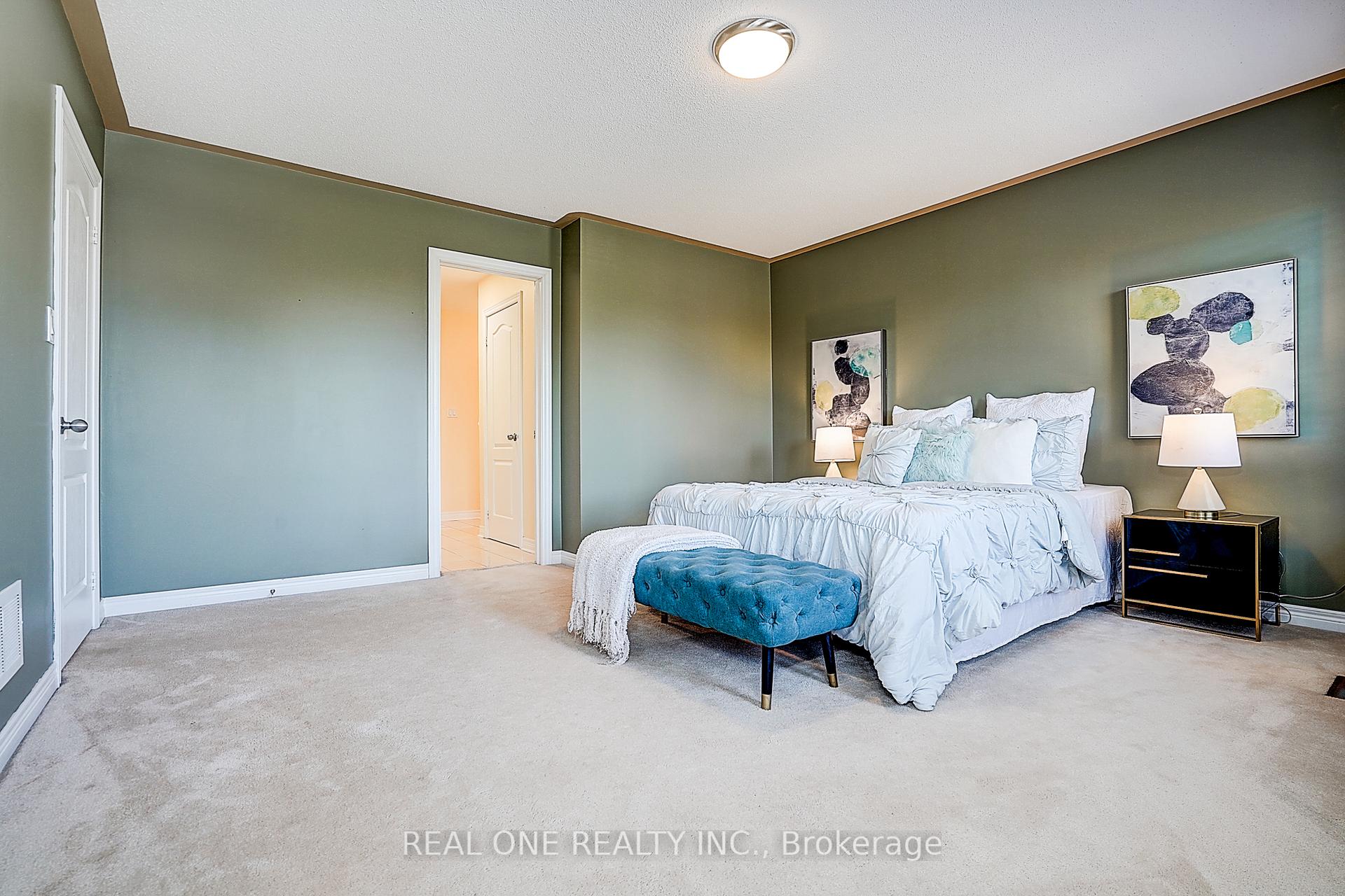 Photo 41 of 42 Donzi Lane, Vaughan, Patterson — HOMEH