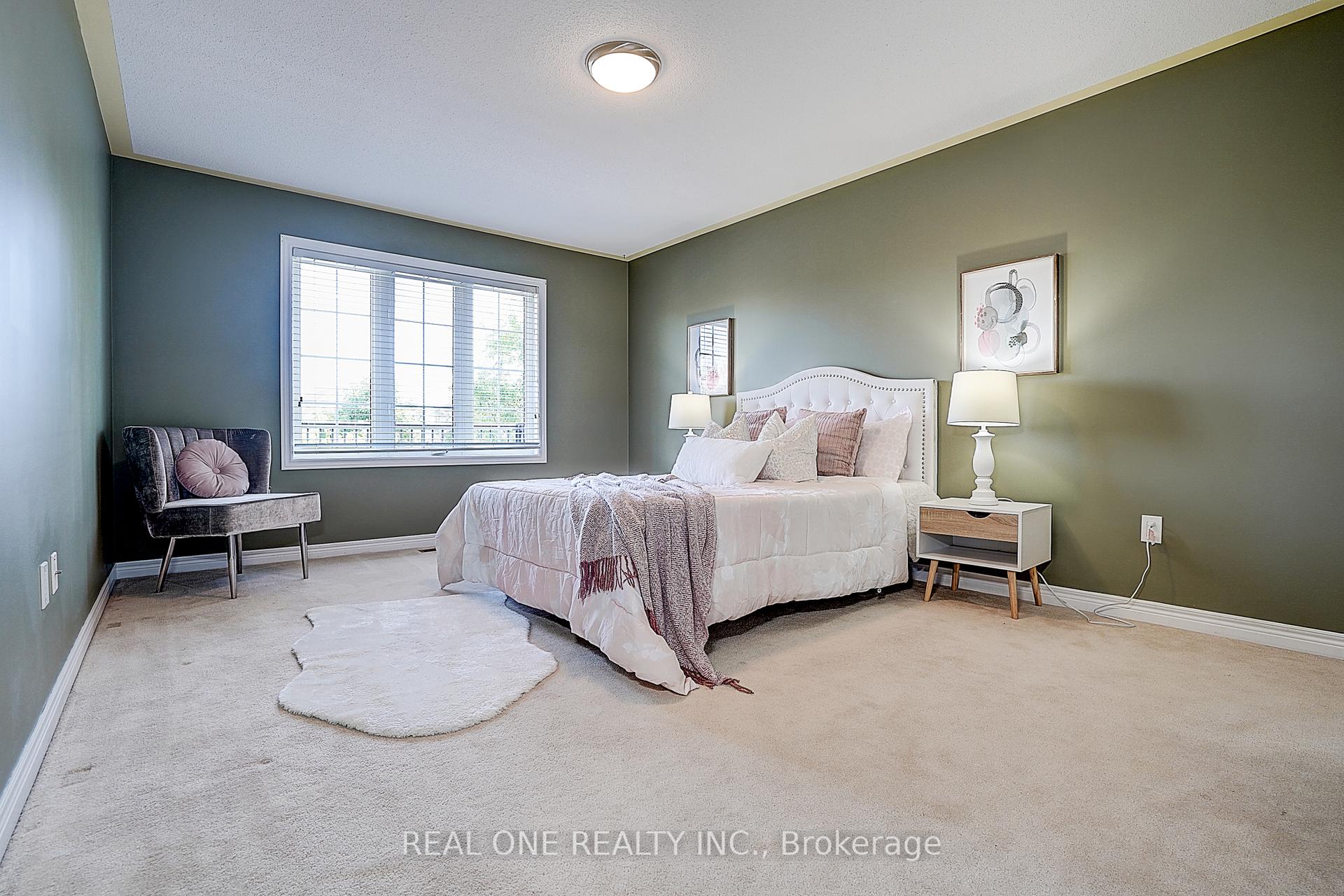 Photo 43 of 42 Donzi Lane, Vaughan, Patterson — HOMEH