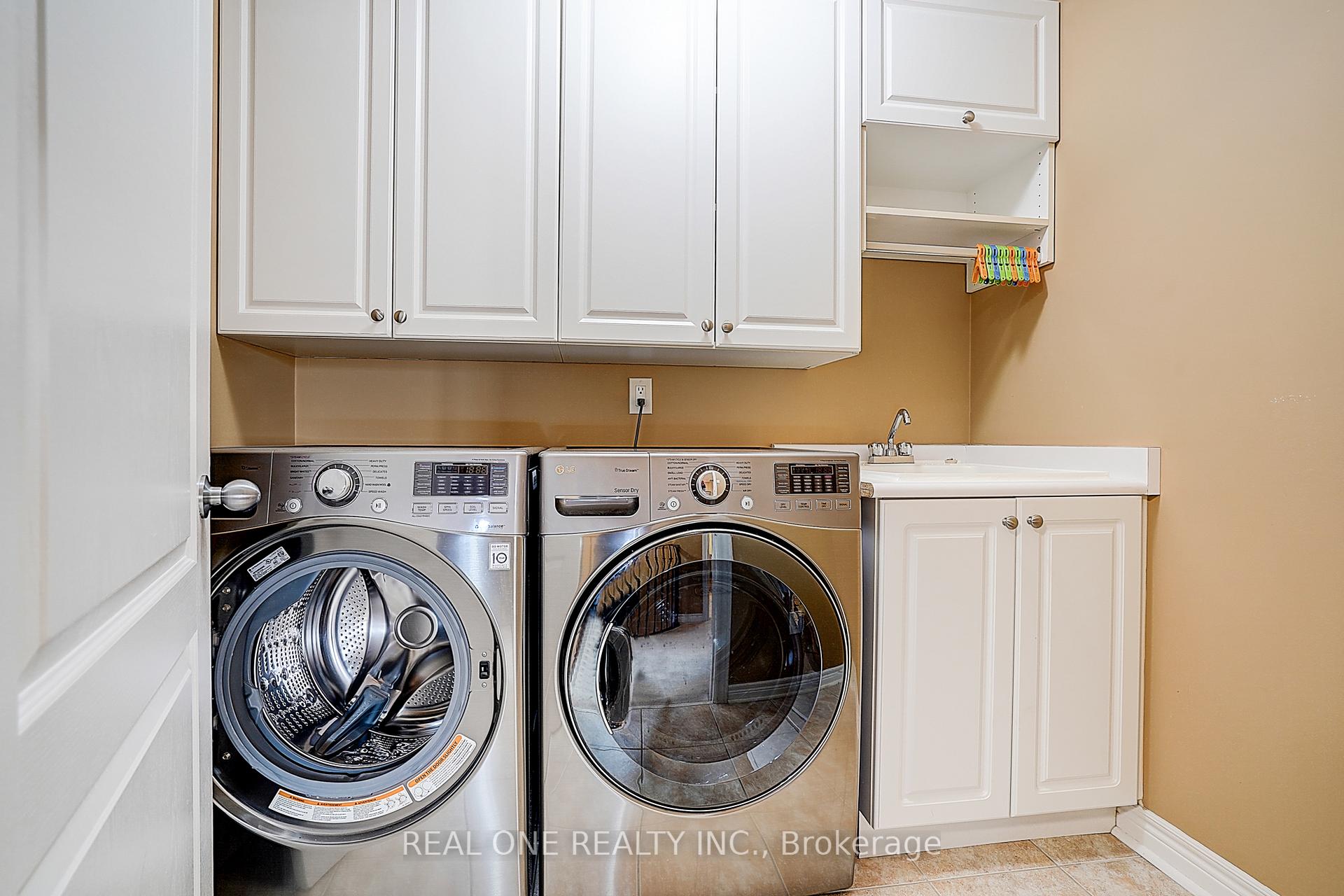 Photo 46 of 42 Donzi Lane, Vaughan, Patterson — HOMEH