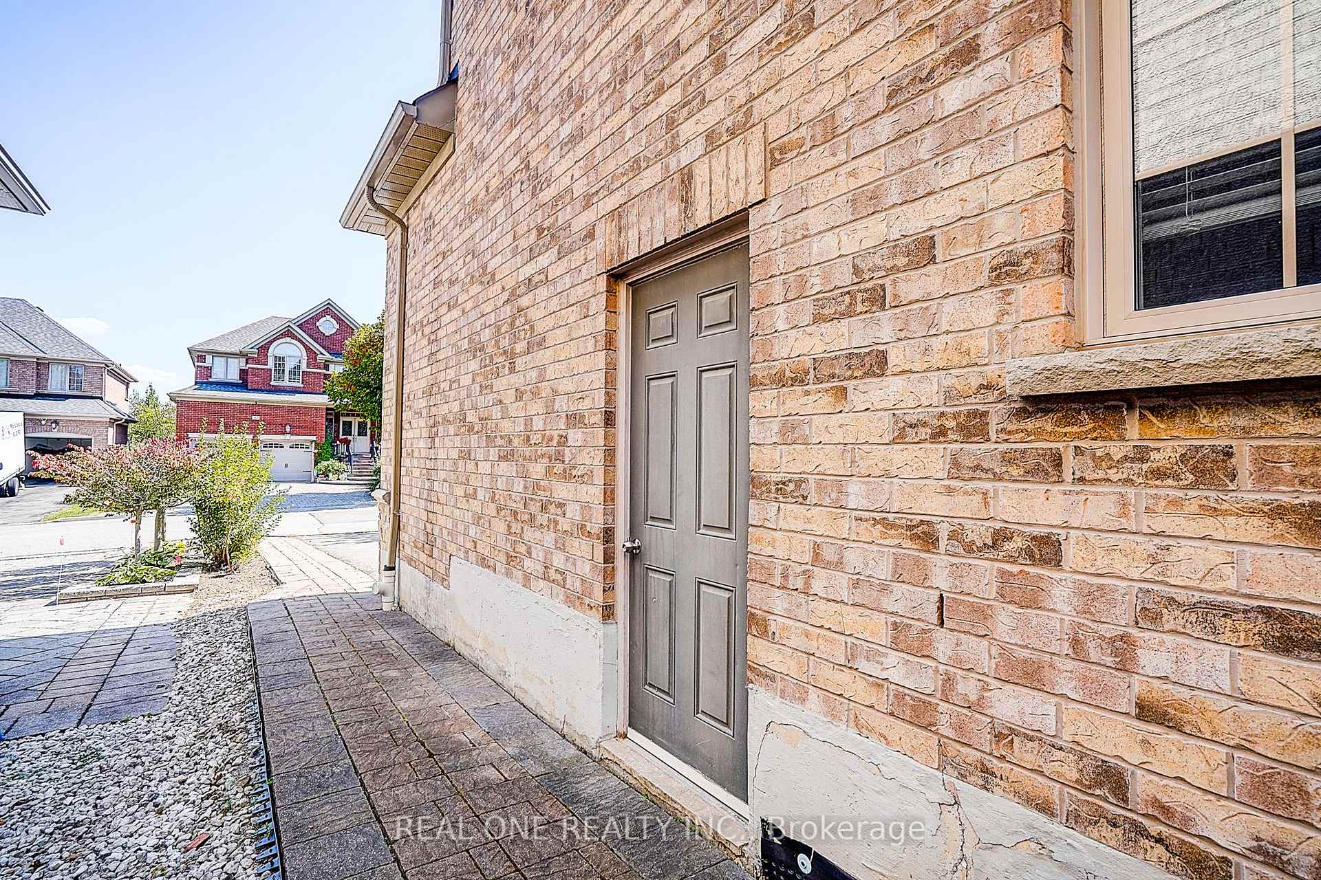 Photo 47 of 42 Donzi Lane, Vaughan, Patterson — HOMEH