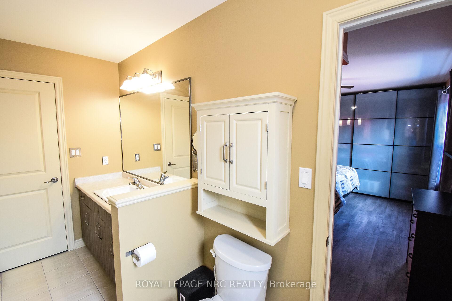 Photo 15 of 210 Classic Avenue, Welland, Lincoln/Crowland — HOMEH