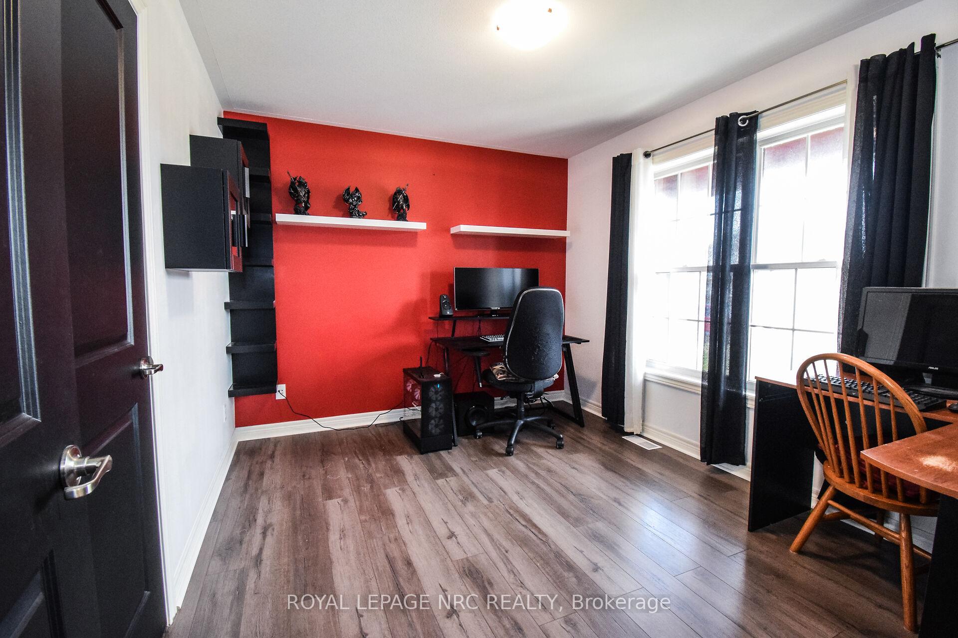 Photo 16 of 210 Classic Avenue, Welland, Lincoln/Crowland — HOMEH
