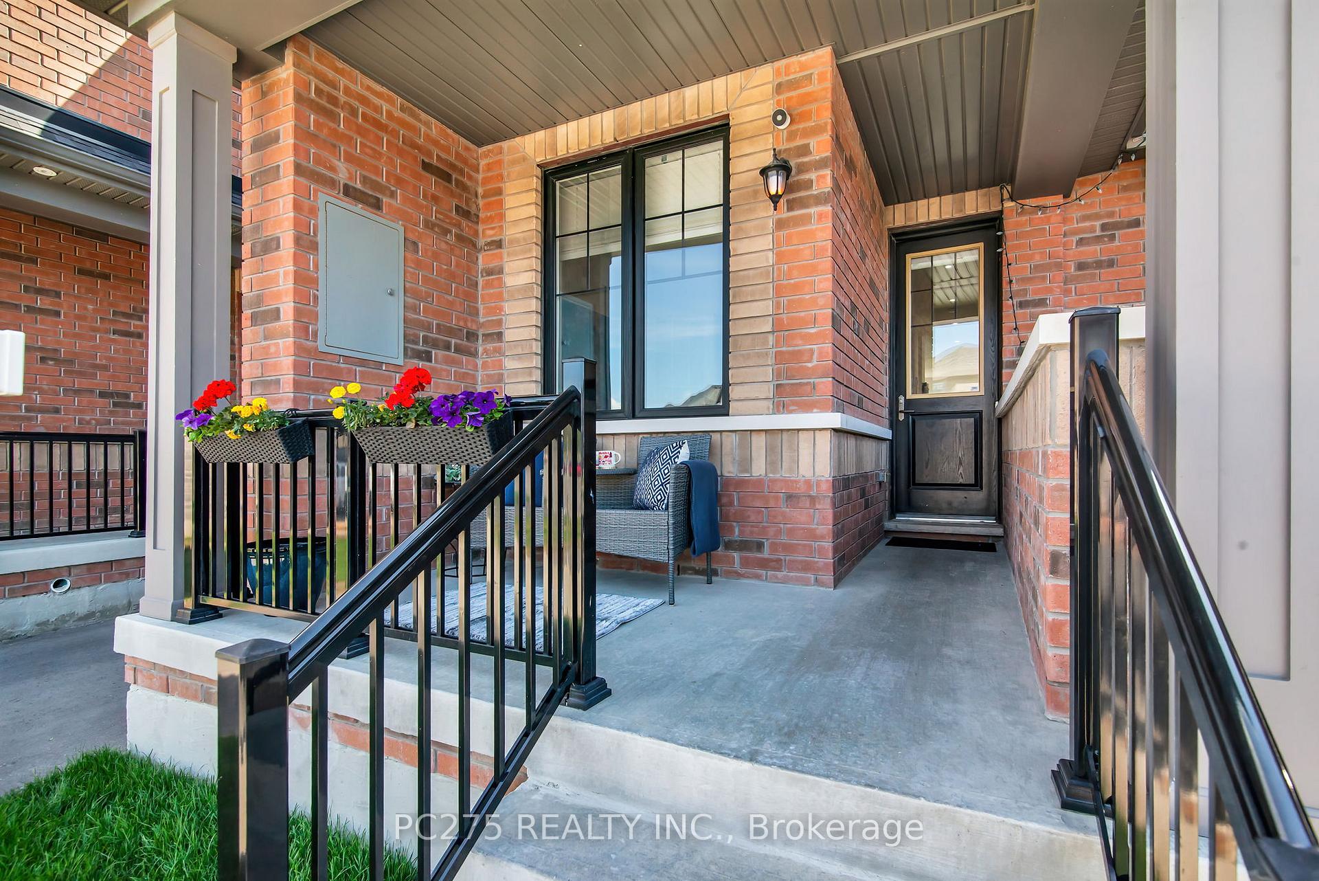 Photo 5 of 9 Swordfish Drive, Whitby, Lynde Creek — HOMEH