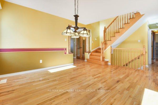 Photo 4 of 38 Melville Road E, Arnprior — HOMEH
