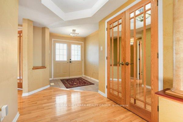 Photo 7 of 38 Melville Road E, Arnprior — HOMEH