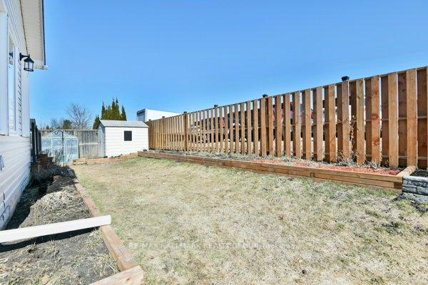 Photo 9 of 38 Melville Road E, Arnprior — HOMEH