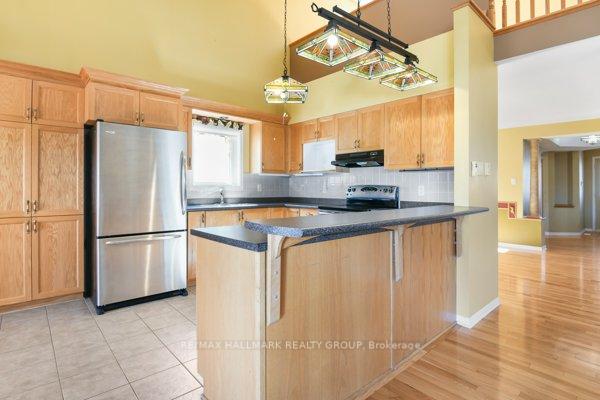 Photo 34 of 38 Melville Road E, Arnprior — HOMEH