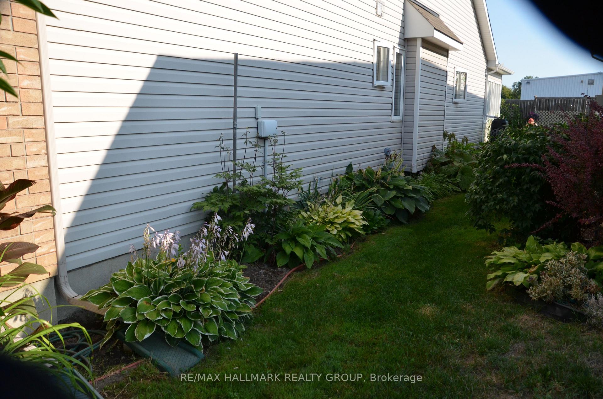 Photo 42 of 38 Melville Road E, Arnprior — HOMEH