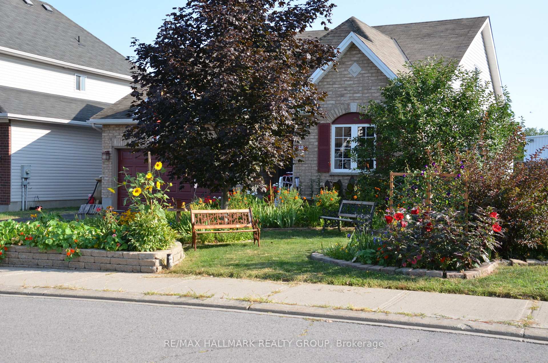 Photo 46 of 38 Melville Road E, Arnprior — HOMEH